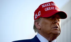 Ông Trump không được hưởng quyền miễn trừ trong vụ chi tiền bịt miệng Ông Trump không được hưởng quyền miễn trừ trong vụ chi tiền bịt miệng