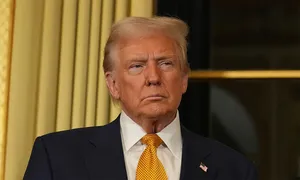 Ông Trump kiện chuyên gia khảo sát bầu cử Ông Trump kiện chuyên gia khảo sát bầu cử