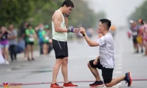 Những khoảnh khắc giàu cảm xúc tại VnExpress Marathon Huế Những khoảnh khắc giàu cảm xúc tại VnExpress Marathon Huế