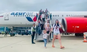 Khách Nga trở lại Nha Trang sau ba năm Khách Nga trở lại Nha Trang sau ba năm