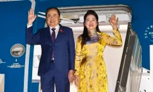 Chủ tịch Quốc hội bắt đầu thăm chính thức Armenia Chủ tịch Quốc hội bắt đầu thăm chính thức Armenia