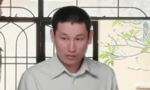 Lĩnh 9 năm tù vì tấn công vào vùng cổ hàng xóm Lĩnh 9 năm tù vì tấn công vào vùng cổ hàng xóm