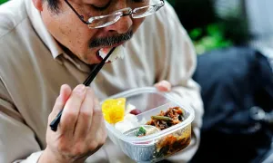 Sếp tôi ăn cơm trắng với kho quẹt Sếp tôi ăn cơm trắng với kho quẹt