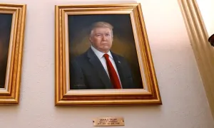 Họa sĩ lo sự công việc bị ảnh hưởng vì ông Trump chê tranh xấu Họa sĩ lo sự công việc bị ảnh hưởng vì ông Trump chê tranh xấu