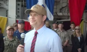 Bộ trưởng Quốc phòng Mỹ nhại cách nói của ông Trump Bộ trưởng Quốc phòng Mỹ nhại cách nói của ông Trump