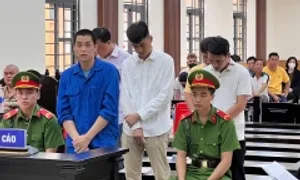 Đường dây làm giả giấy tờ cho xe máy hàng trăm triệu đồng Đường dây làm giả giấy tờ cho xe máy hàng trăm triệu đồng