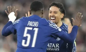 PSG hú vía vào bán kết Champions League PSG hú vía vào bán kết Champions League