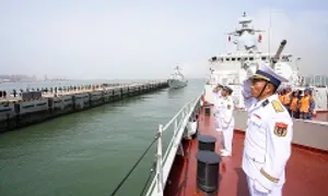 Tàu hộ vệ Việt Nam, Trung Quốc tuần tra chung trên Vịnh Bắc Bộ Tàu hộ vệ Việt Nam, Trung Quốc tuần tra chung trên Vịnh Bắc Bộ