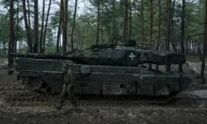 Xe tăng Leopard 2 thất thế, trở thành bệ pháo di động ở Ukraine Xe tăng Leopard 2 thất thế, trở thành bệ pháo di động ở Ukraine