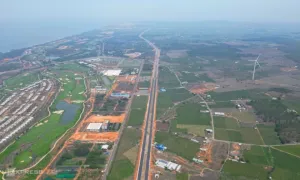 Hai tuyến đường ven biển Bình Thuận được đưa vào khai thác Hai tuyến đường ven biển Bình Thuận được đưa vào khai thác