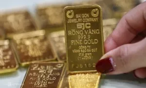 Giá vàng miếng SJC giảm sâu 4 triệu đồng một lượng Giá vàng miếng SJC giảm sâu 4 triệu đồng một lượng