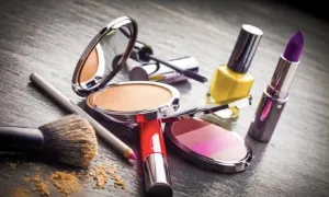Siết kinh doanh mỹ phẩm trên sàn thương mại điện tử và mạng xã hội Siết kinh doanh mỹ phẩm trên sàn thương mại điện tử và mạng xã hội