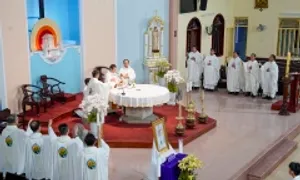 Người Công giáo Việt Nam cầu nguyện cho Giáo hoàng Francis Người Công giáo Việt Nam cầu nguyện cho Giáo hoàng Francis