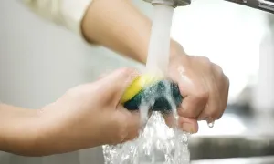 Sai lầm khi dọn dẹp khiến bếp bẩn hơn Sai lầm khi dọn dẹp khiến bếp bẩn hơn