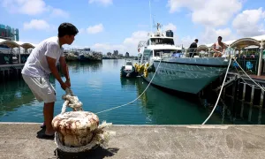 Đài Loan sơ tán gần 2.000 người trước khi bão Podul đổ bộ