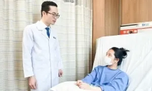 Ho ba tháng mới phát hiện u lồng ngực Ho ba tháng mới phát hiện u lồng ngực