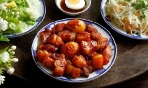 Vì sao không nêm nước mắm khi món ăn đang sôi?