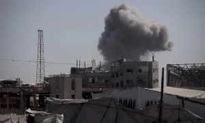 Israel không kích vào Gaza